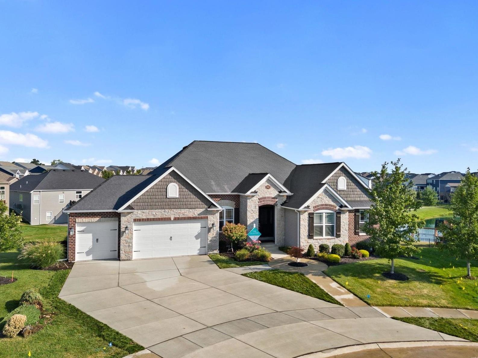 STL Glacier - Exterior Photo 2