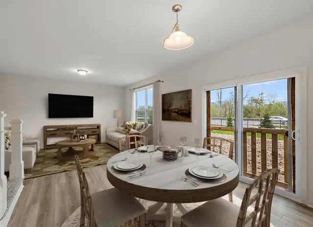 MI Harrison - Interior Photo 5