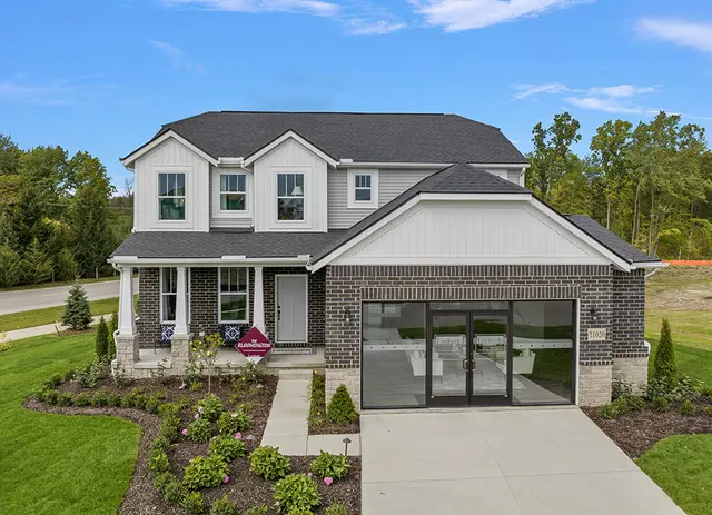 MI Bloomington - Exterior Photo 2