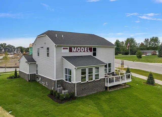 MI Bloomington - Exterior Photo 5