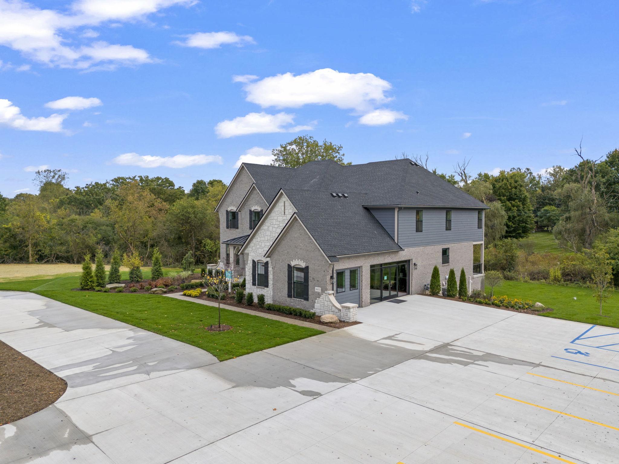 MI Charleston - Exterior Photo 5