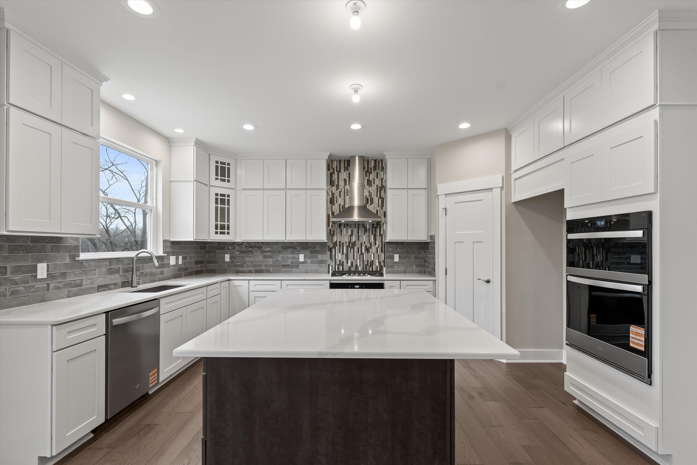 MI Optima - Interior Photo 2