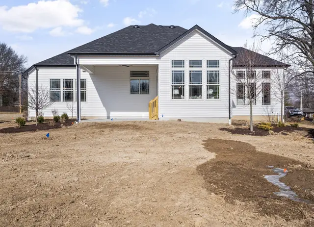 STL Savannah - Exterior Photo 4