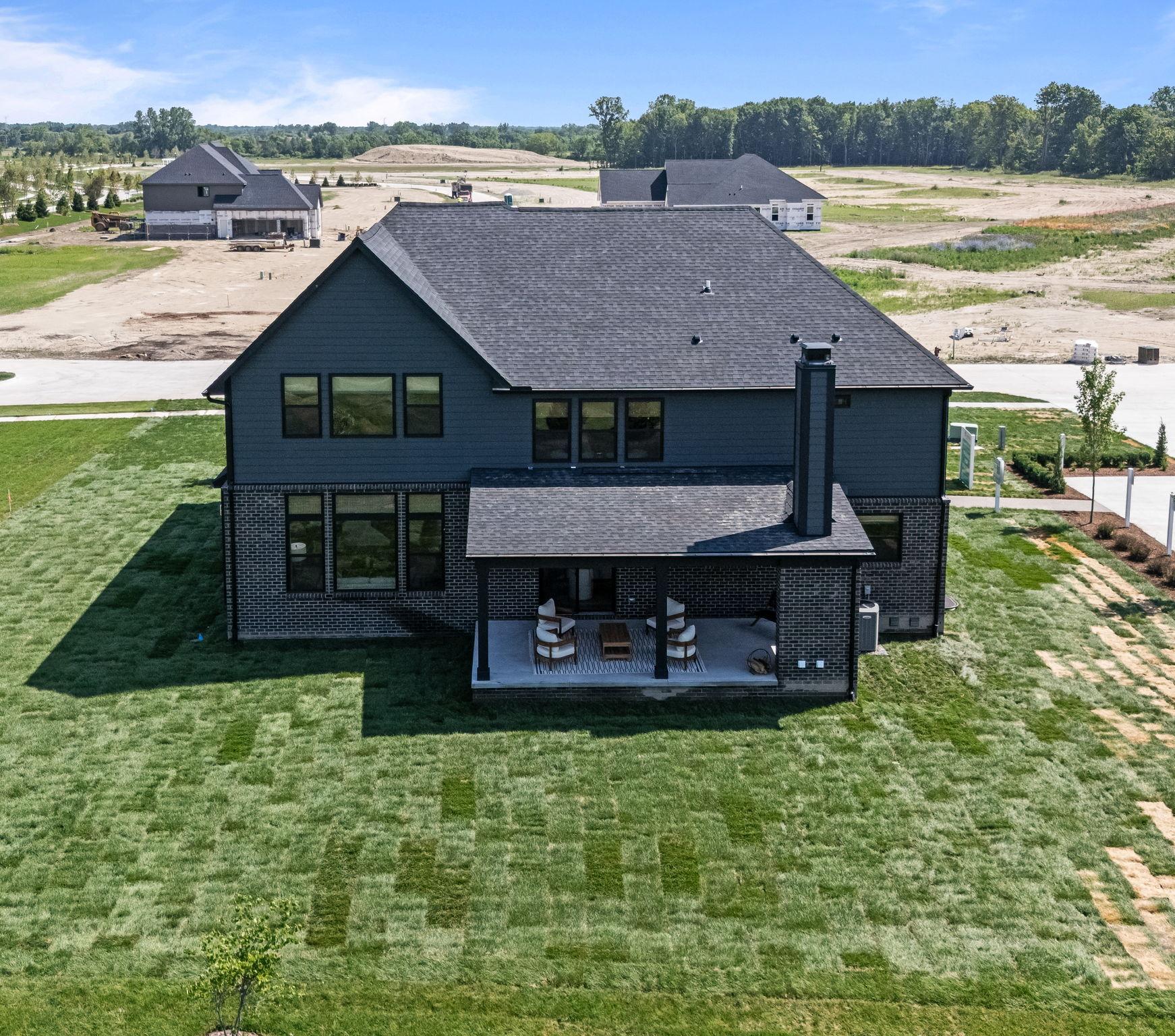 MI Sequoia - Exterior Photo 5