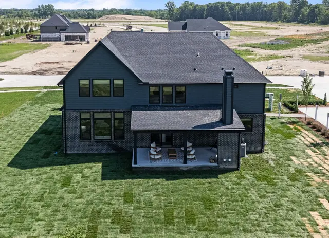 MI Sequoia - Exterior Photo 5