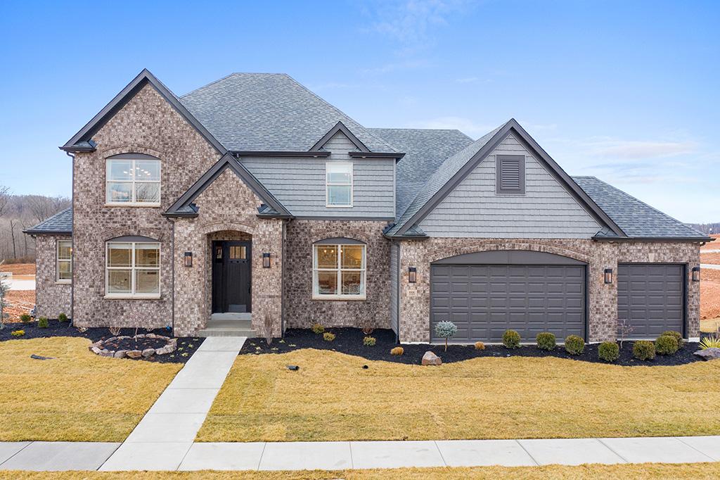 STL Rainier - Exterior Photo 2