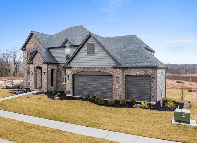 STL Rainier - Exterior Photo 4