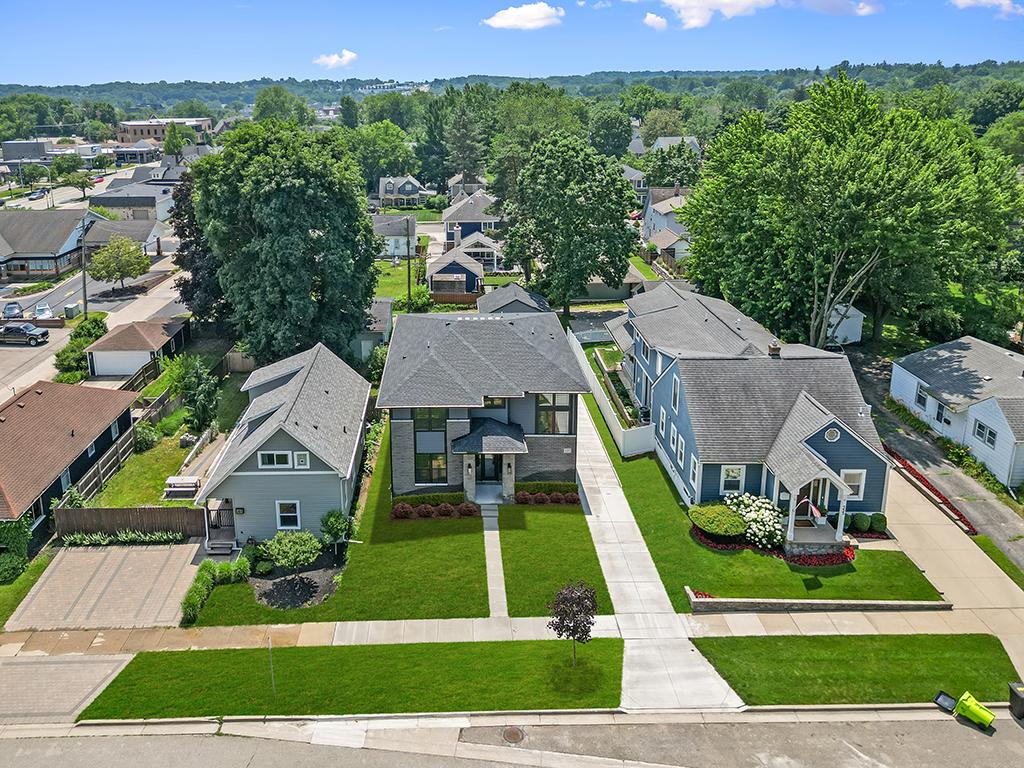 MI Luxe - Exterior Photo 5