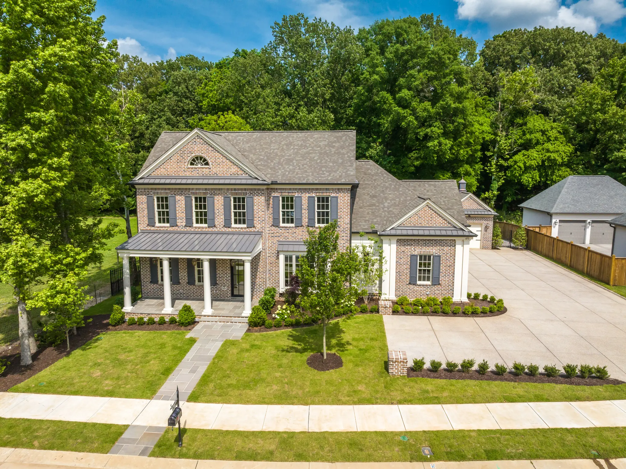 Georgian - Exterior Photo 3