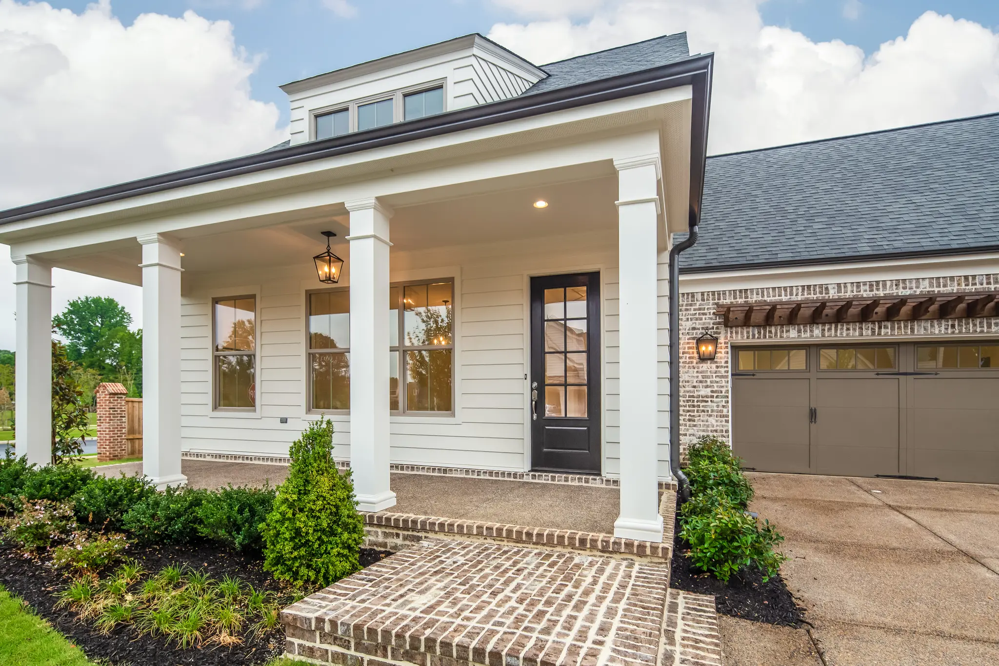 Cypress Farmhouse - Exterior Photo 2