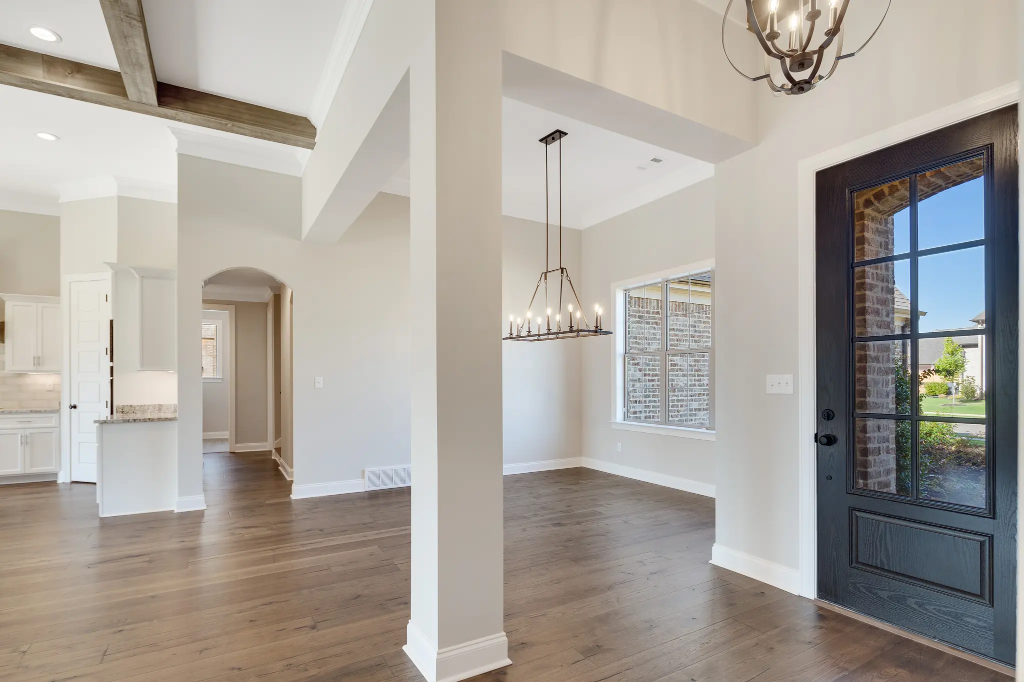 Blossom III - Interior Photo 10