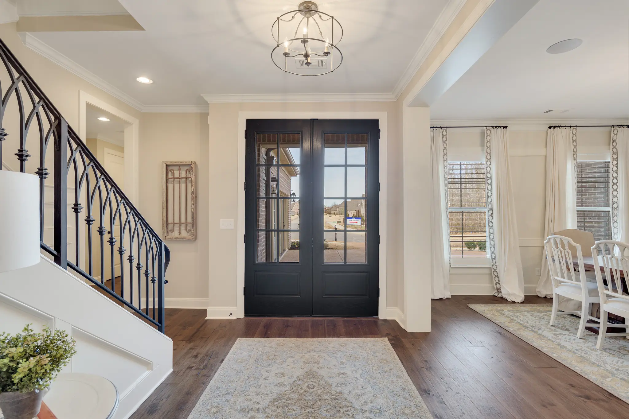 Boulevardier - Interior Photo 5