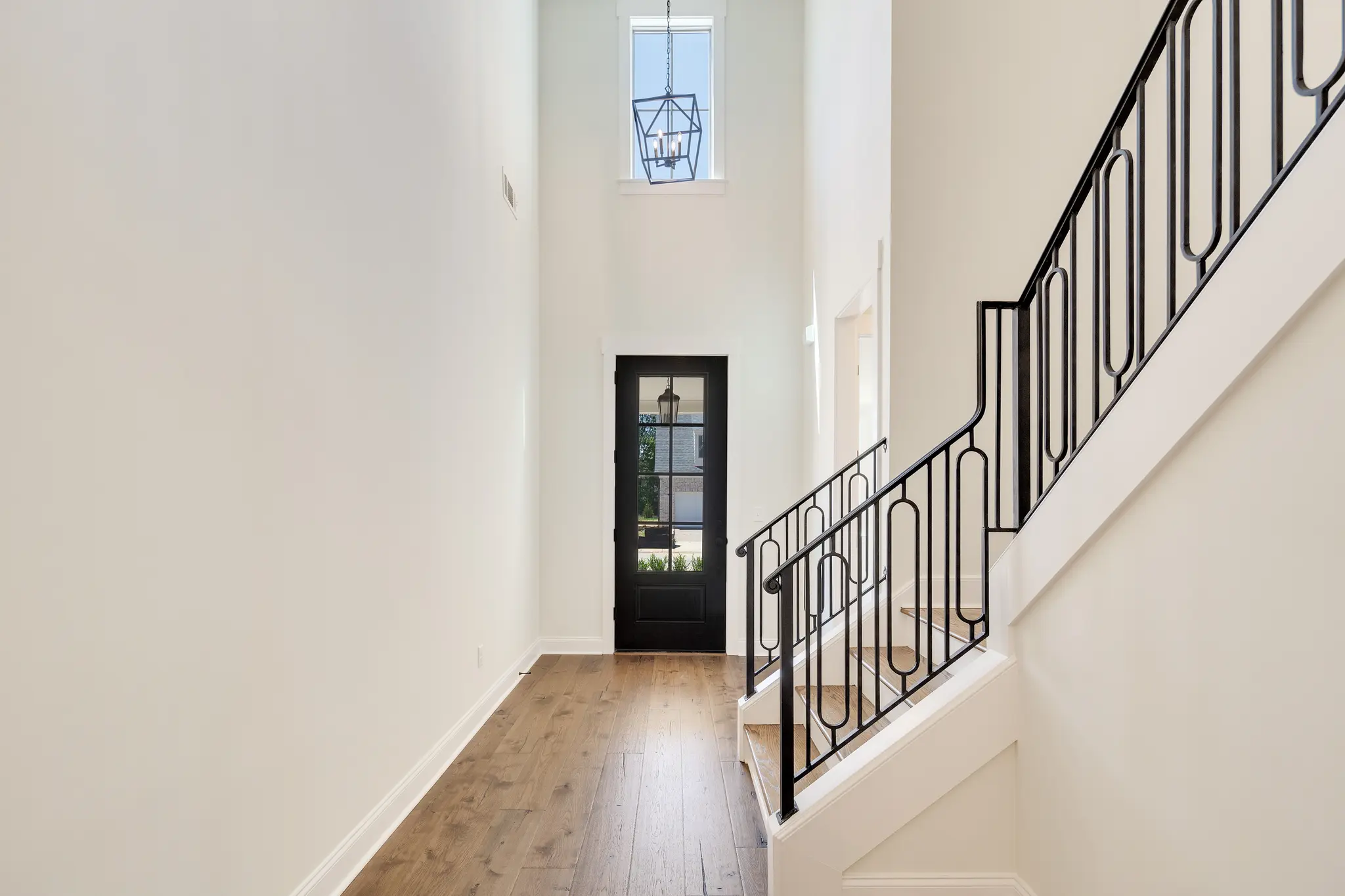 Latham Farmhouse - Interior Photo 7