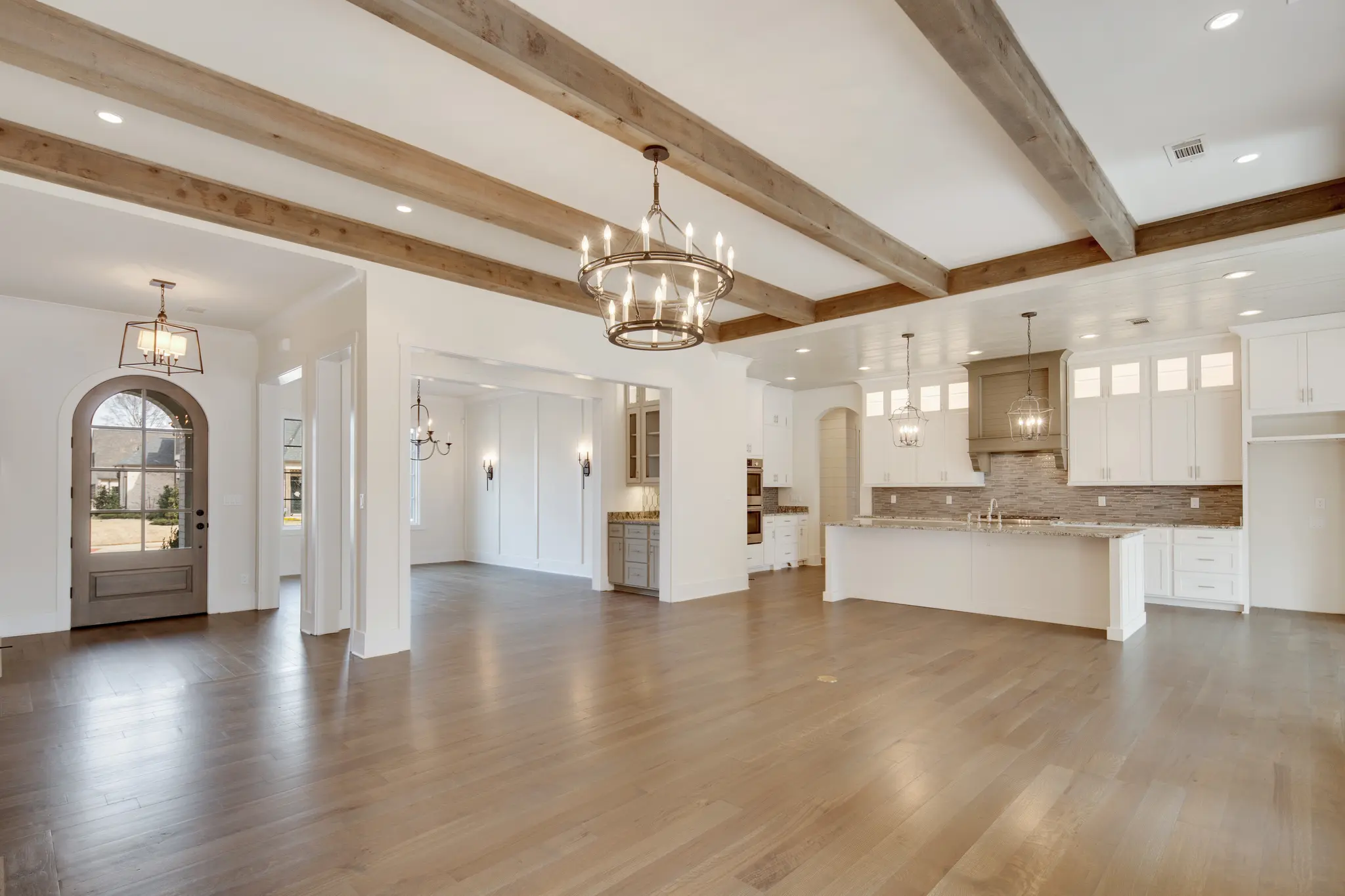 Rennes - Interior Photo 6