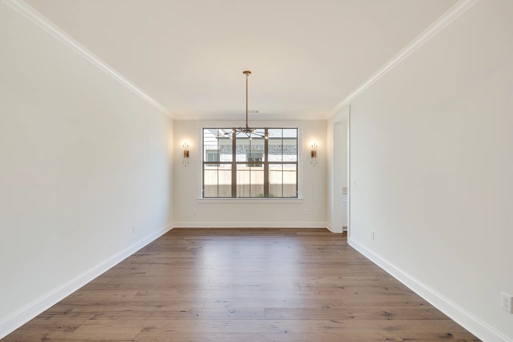 Latham Farmhouse - Interior Photo 9
