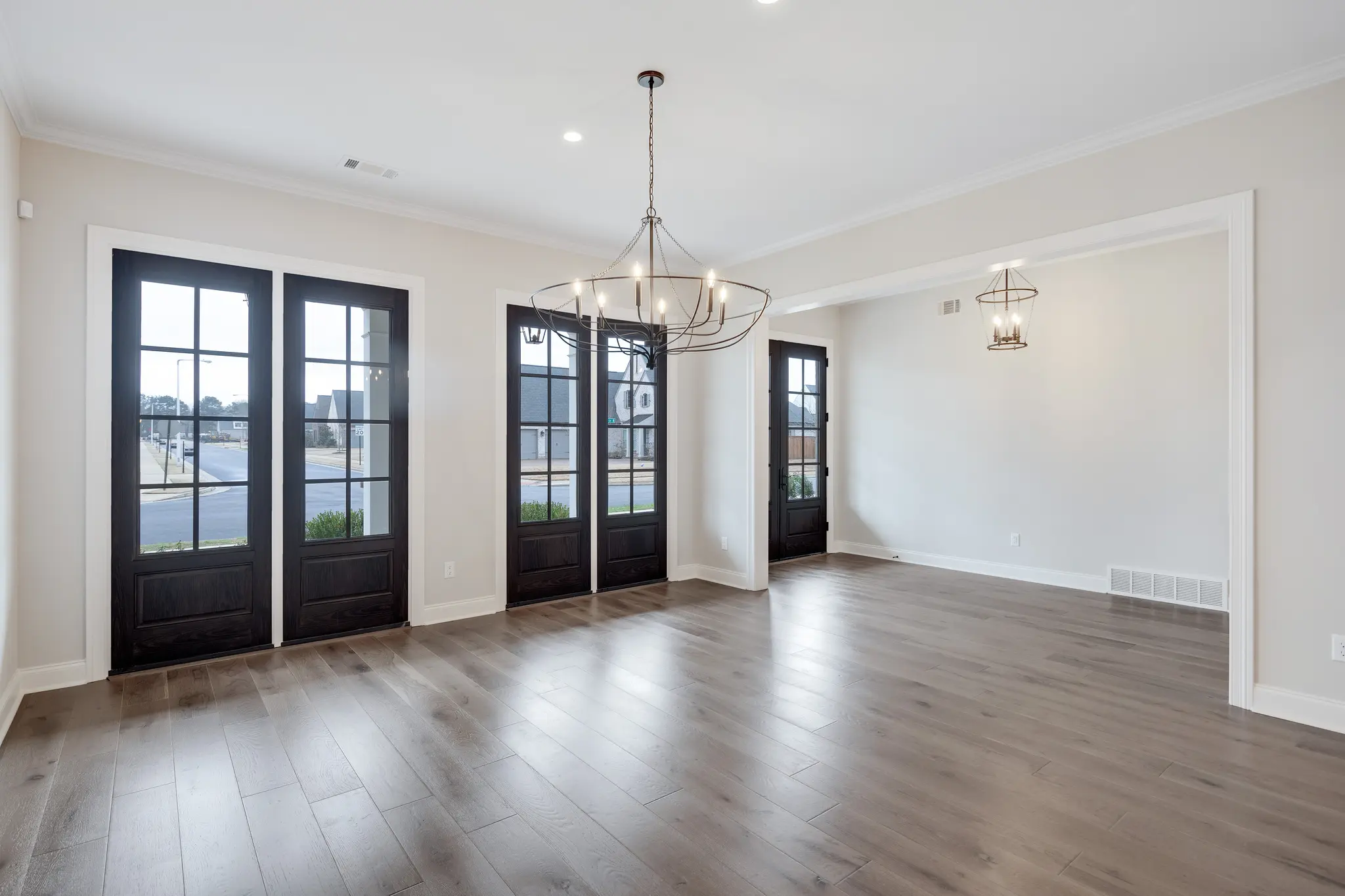 Orleans - Interior Photo 8