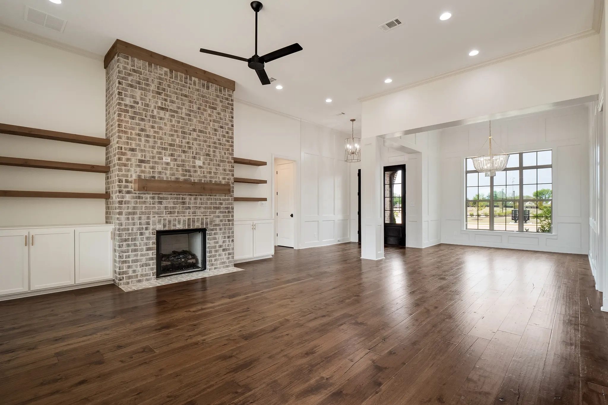 Blossom III - Interior Photo 9