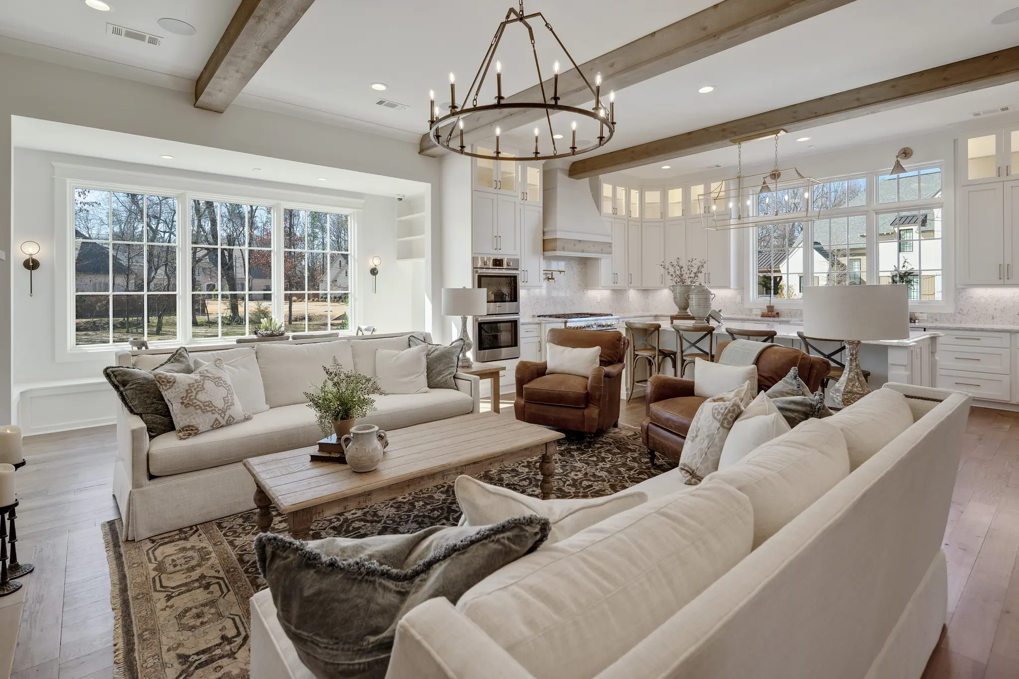 Meiomi - Interior Photo 15