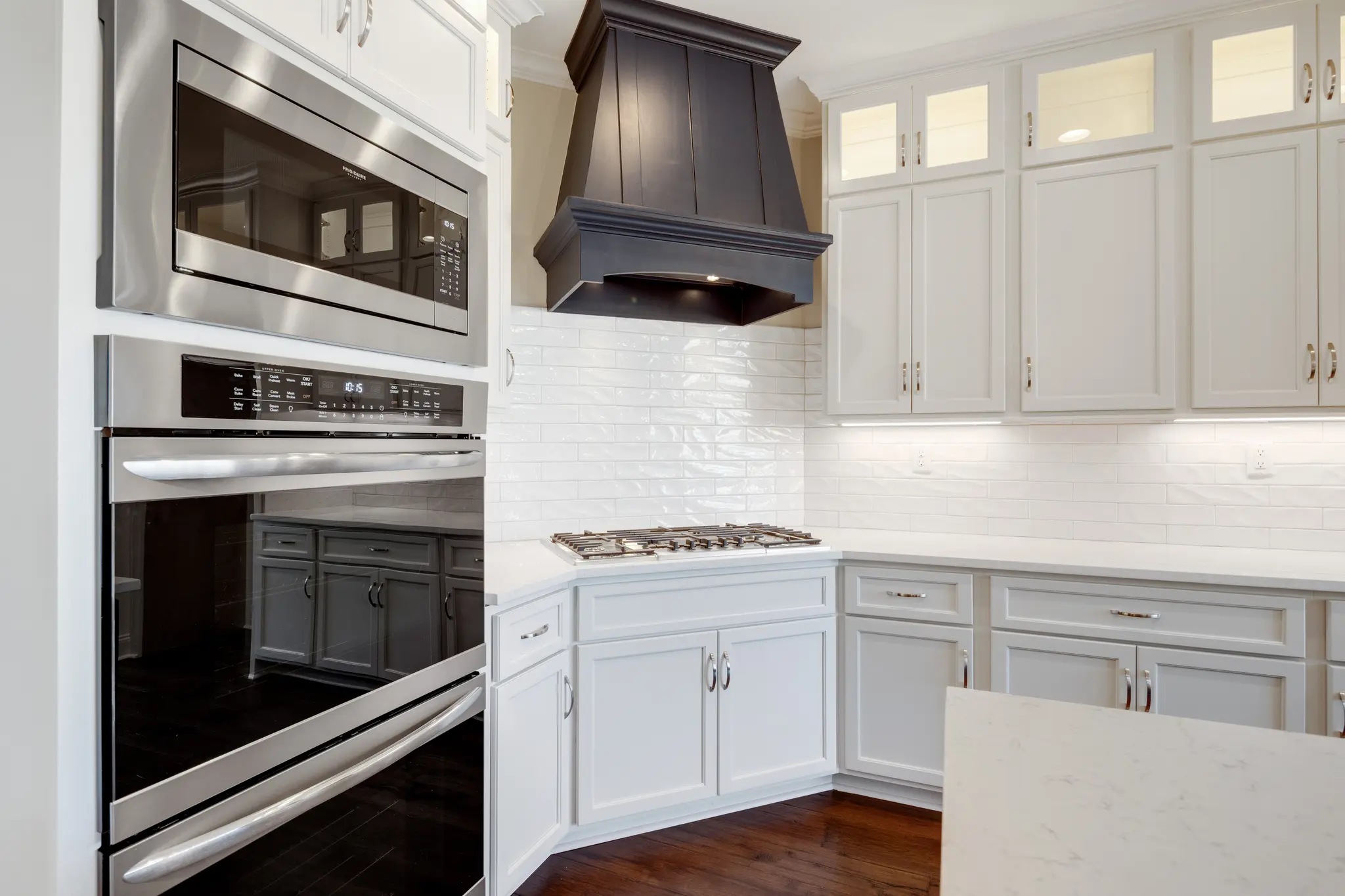 Iberville - Interior Photo 16