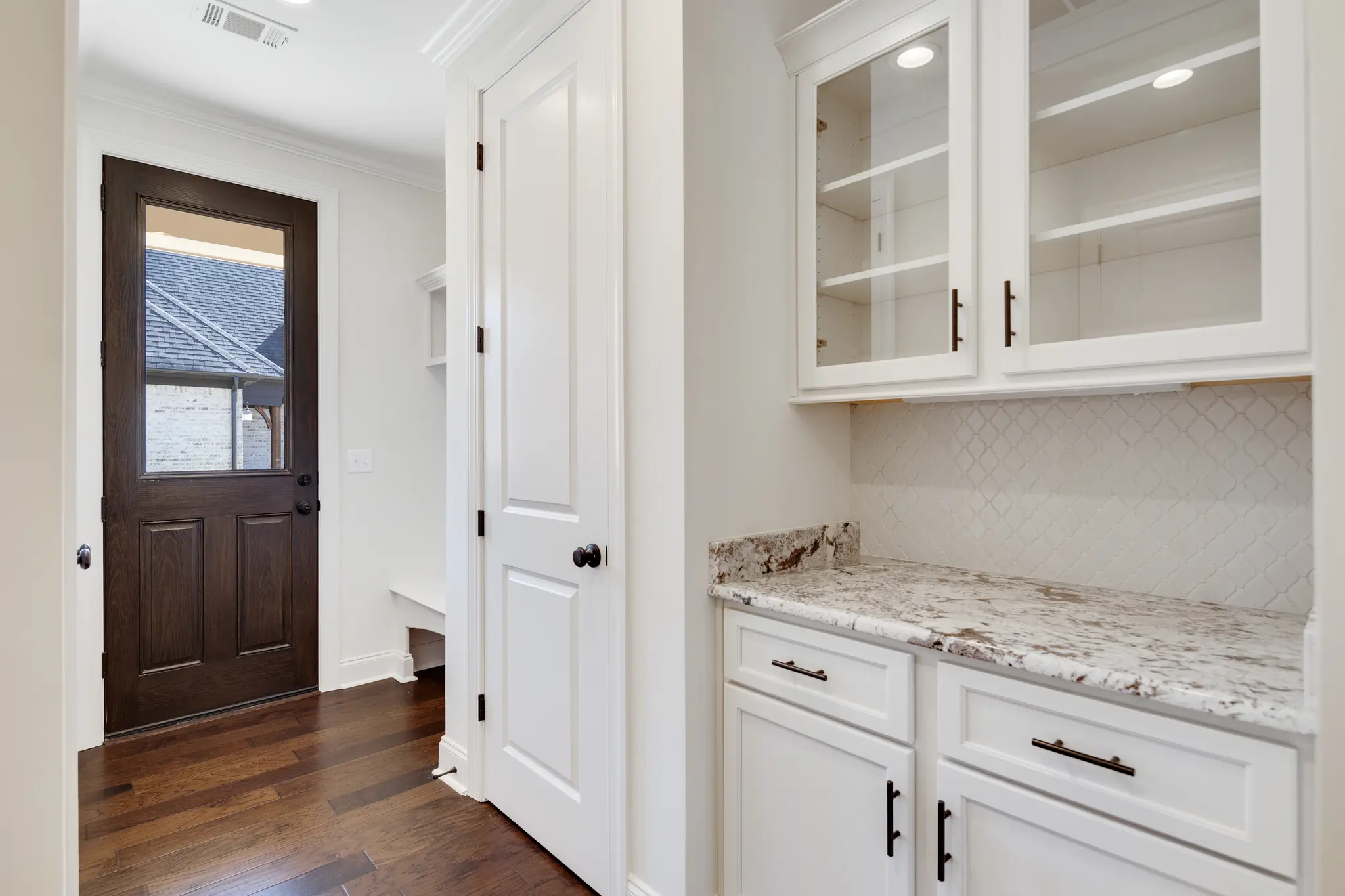 Angela Marie I - Interior Photo 29