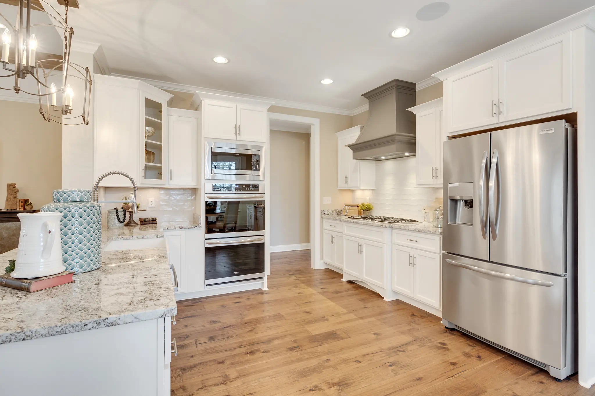 Boulevardier - Interior Photo 13