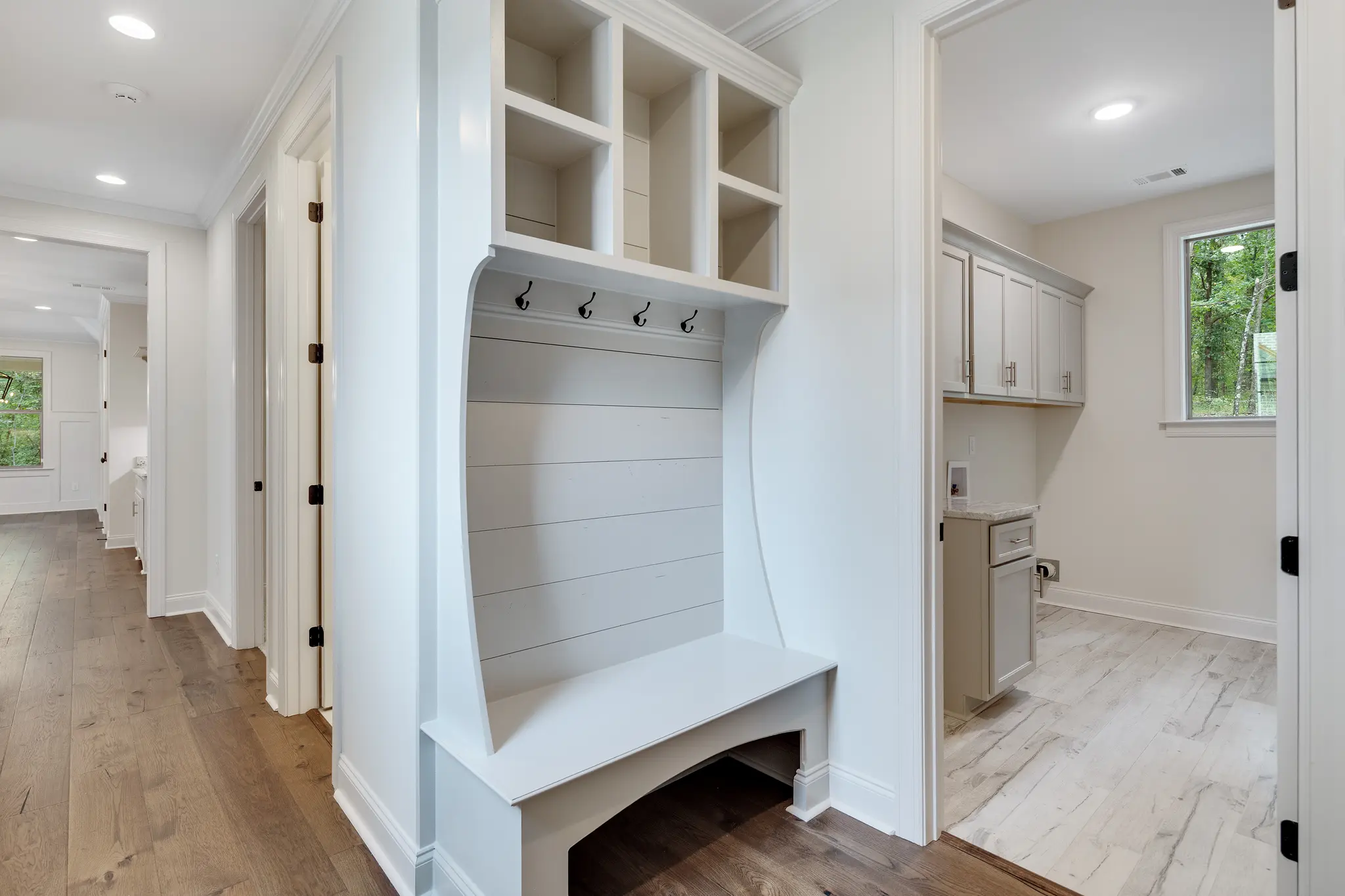 Myers - Interior Photo 16