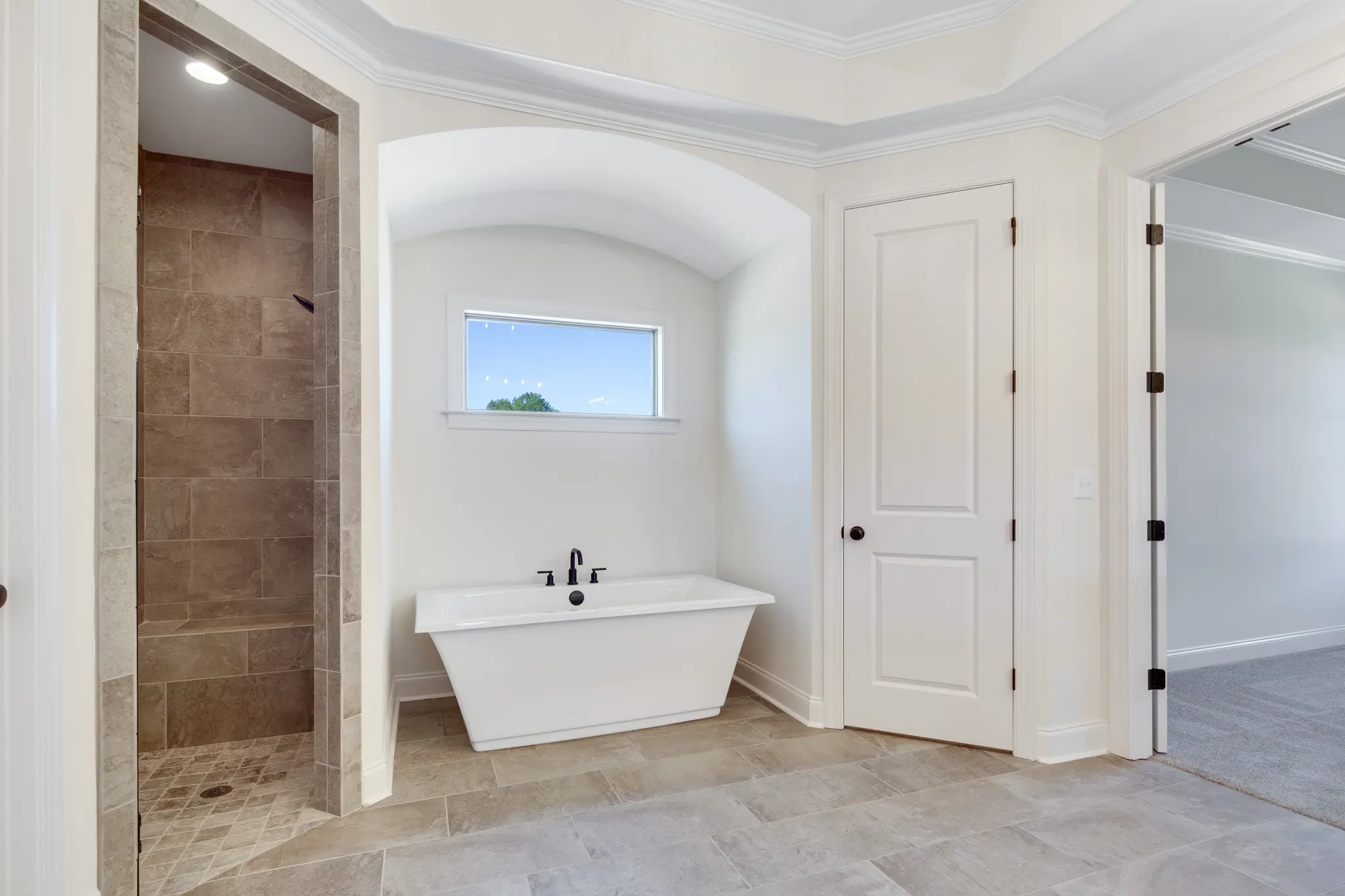 Angela Marie I - Interior Photo 33