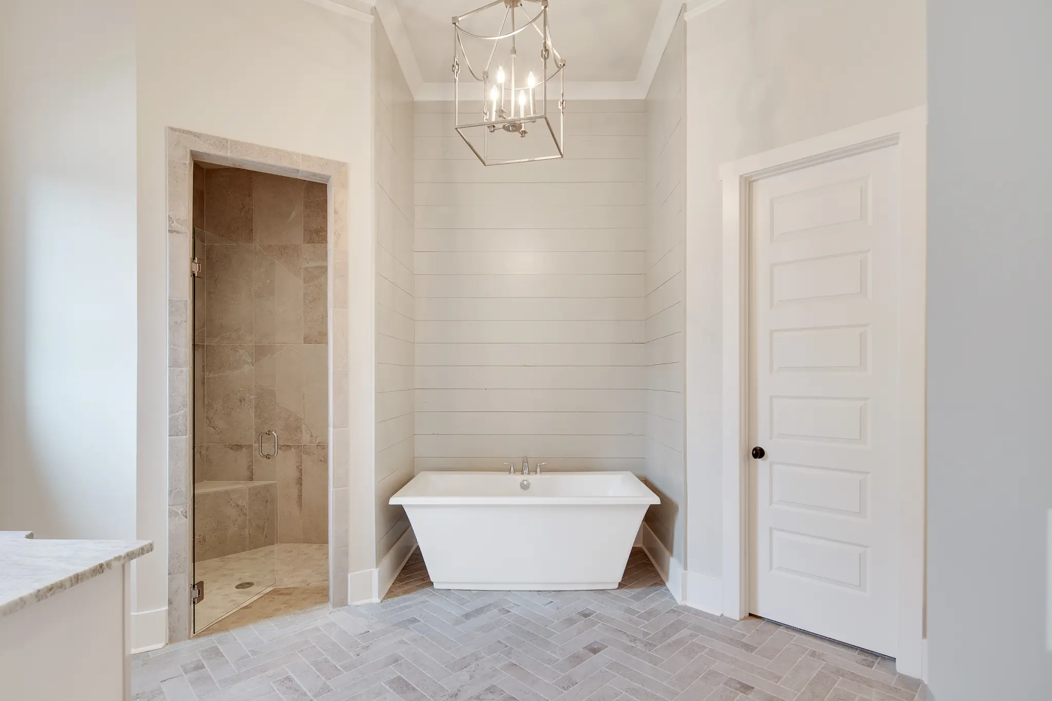 Rennes - Interior Photo 9