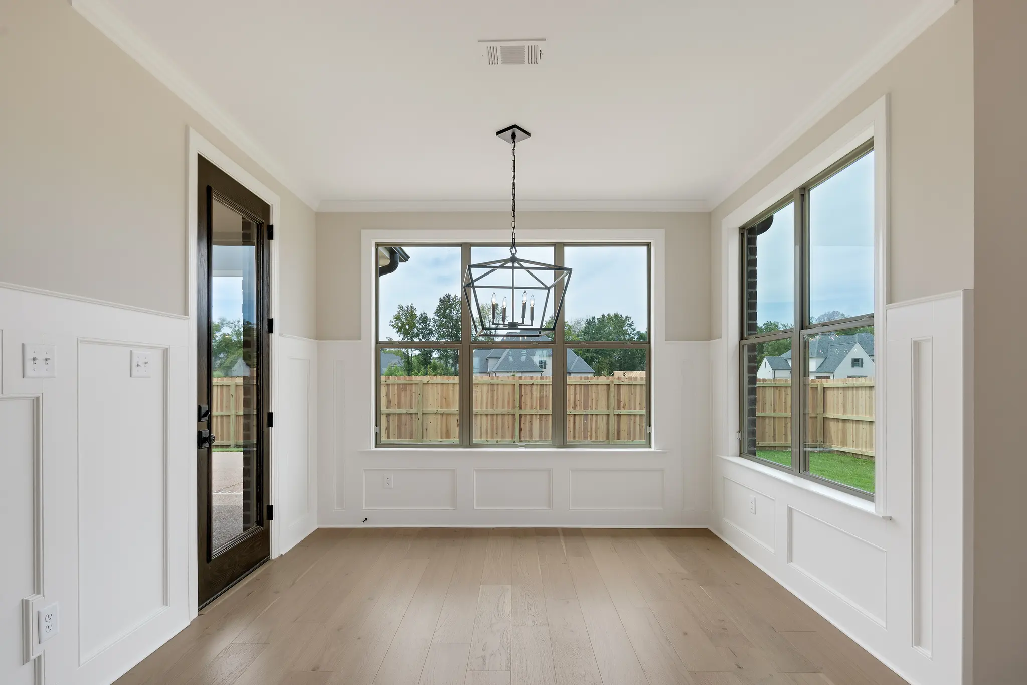 Roncier - Interior Photo 9