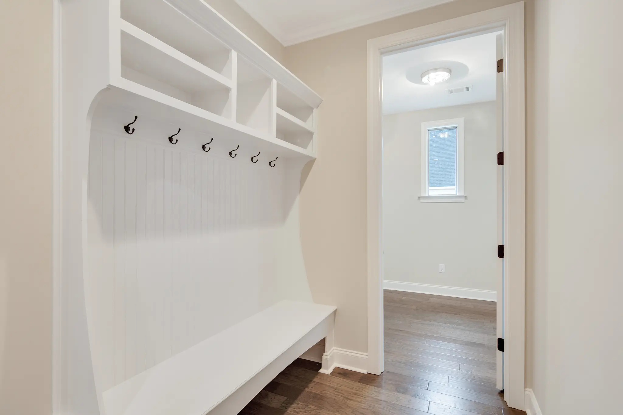 Bennett - Interior Photo 20