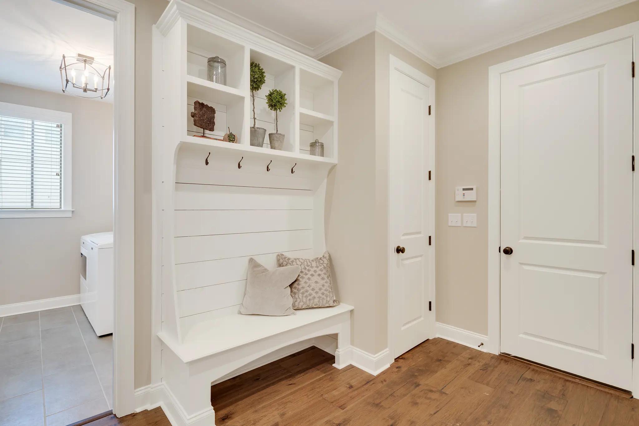 Boulevardier - Interior Photo 20