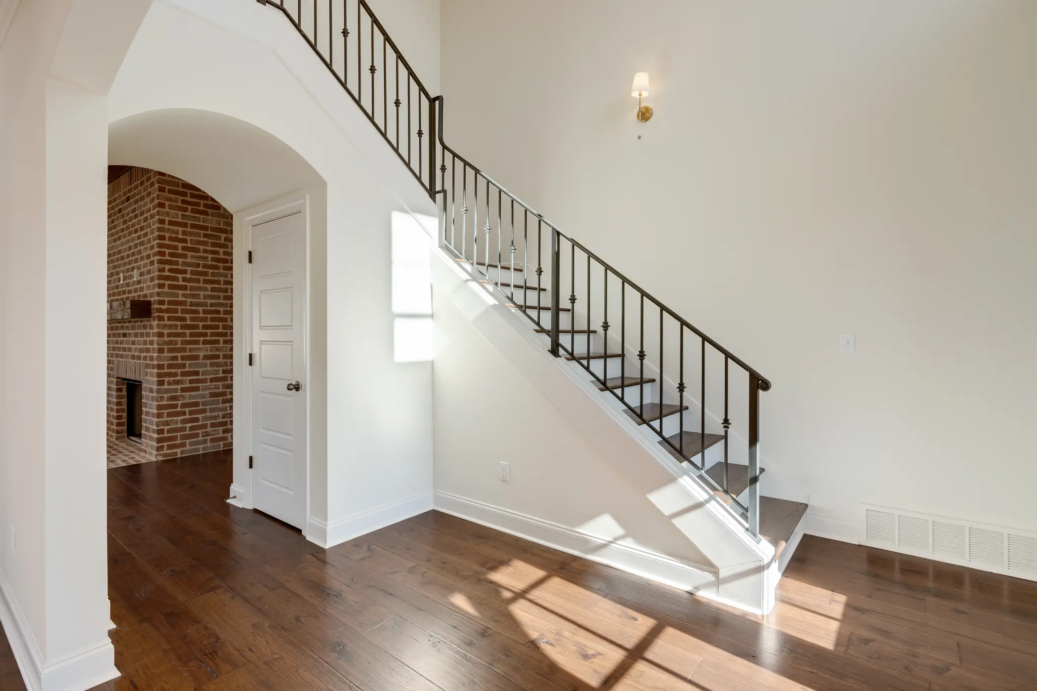Iberville - Interior Photo 10