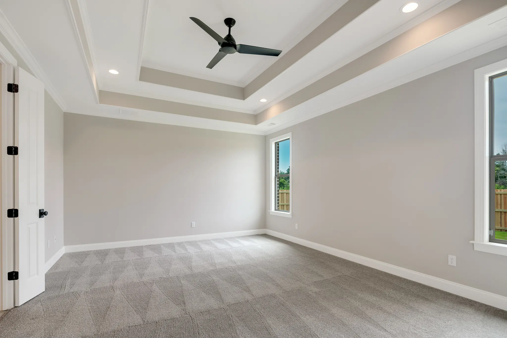 Roncier - Interior Photo 11