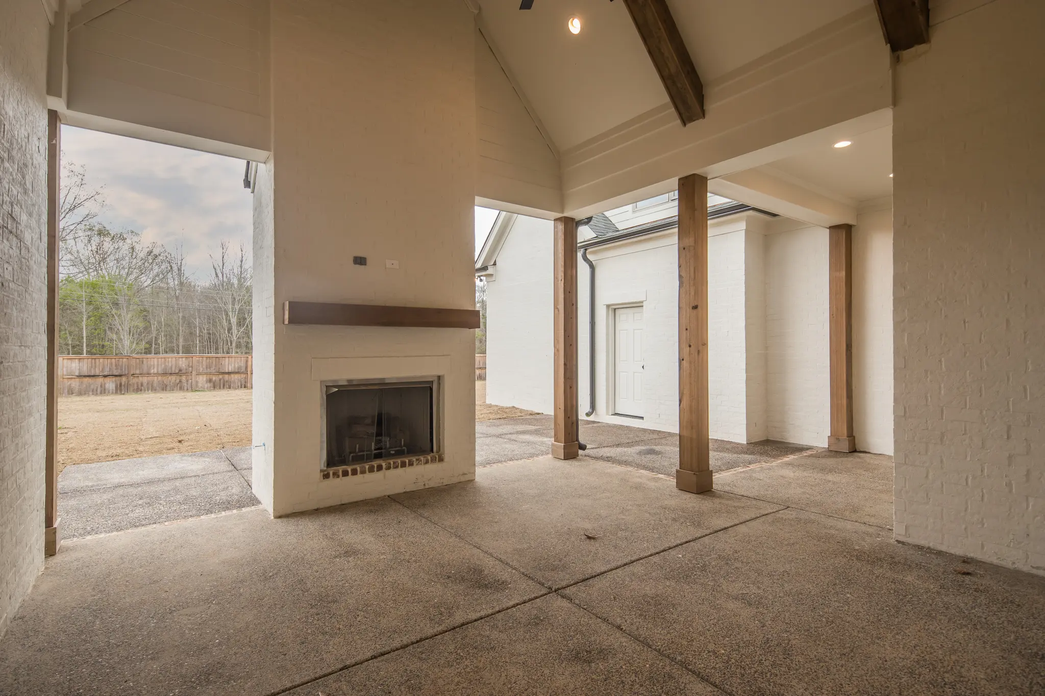 Orleans - Exterior Photo 5