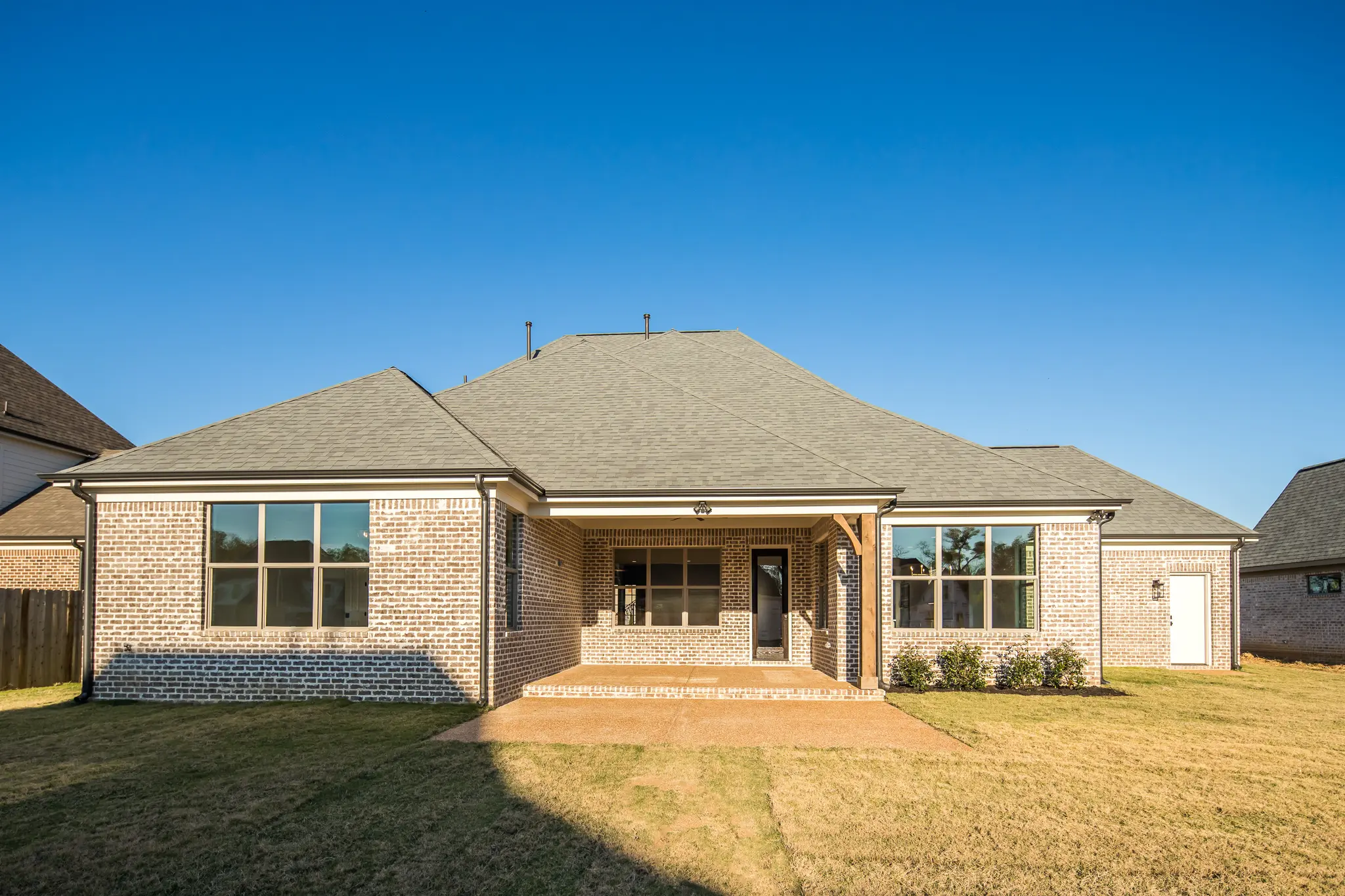 Woodbridge - Exterior Photo 4