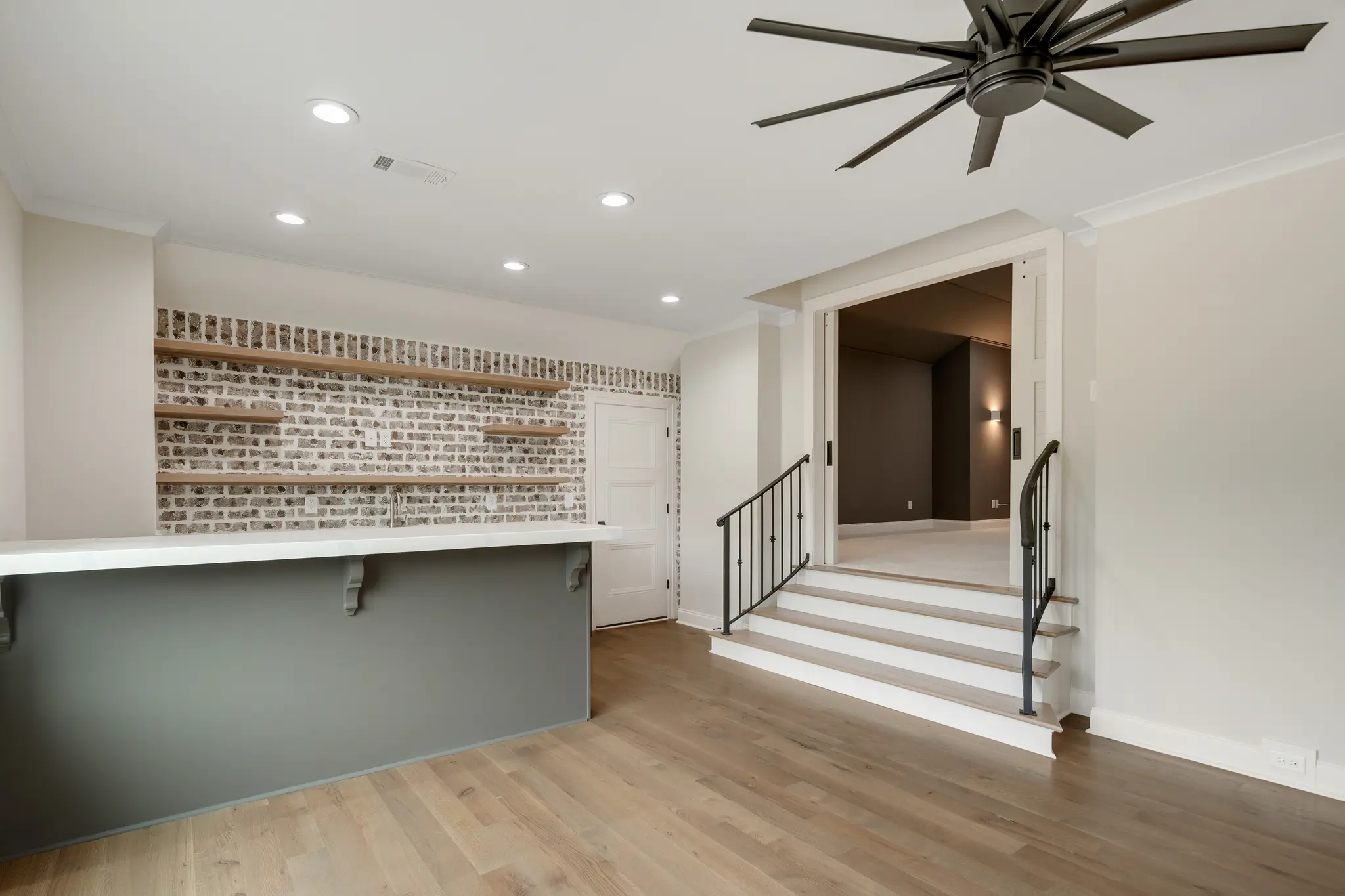 Shepherd - Interior Photo 10