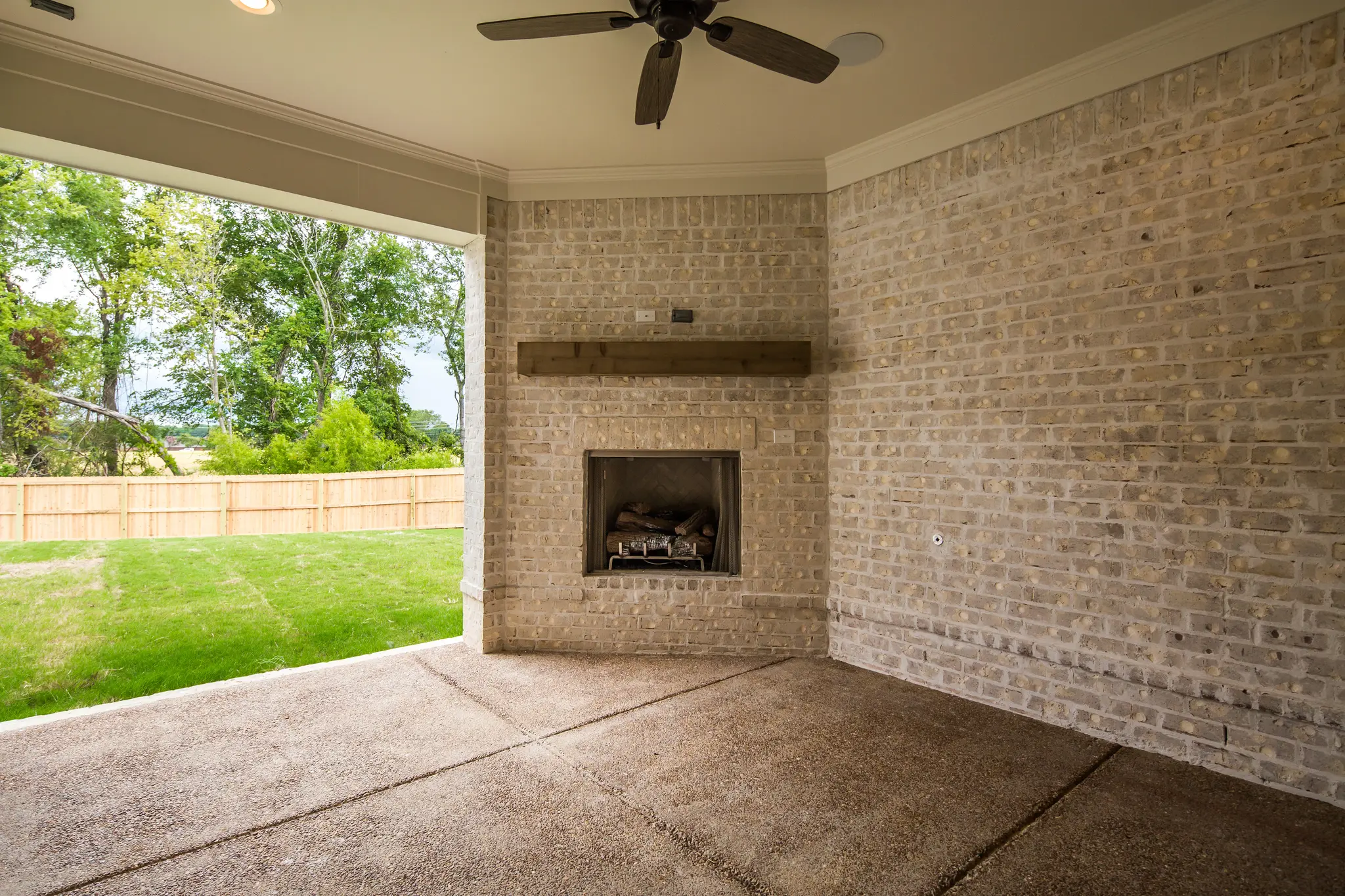 Bennett - Exterior Photo 7