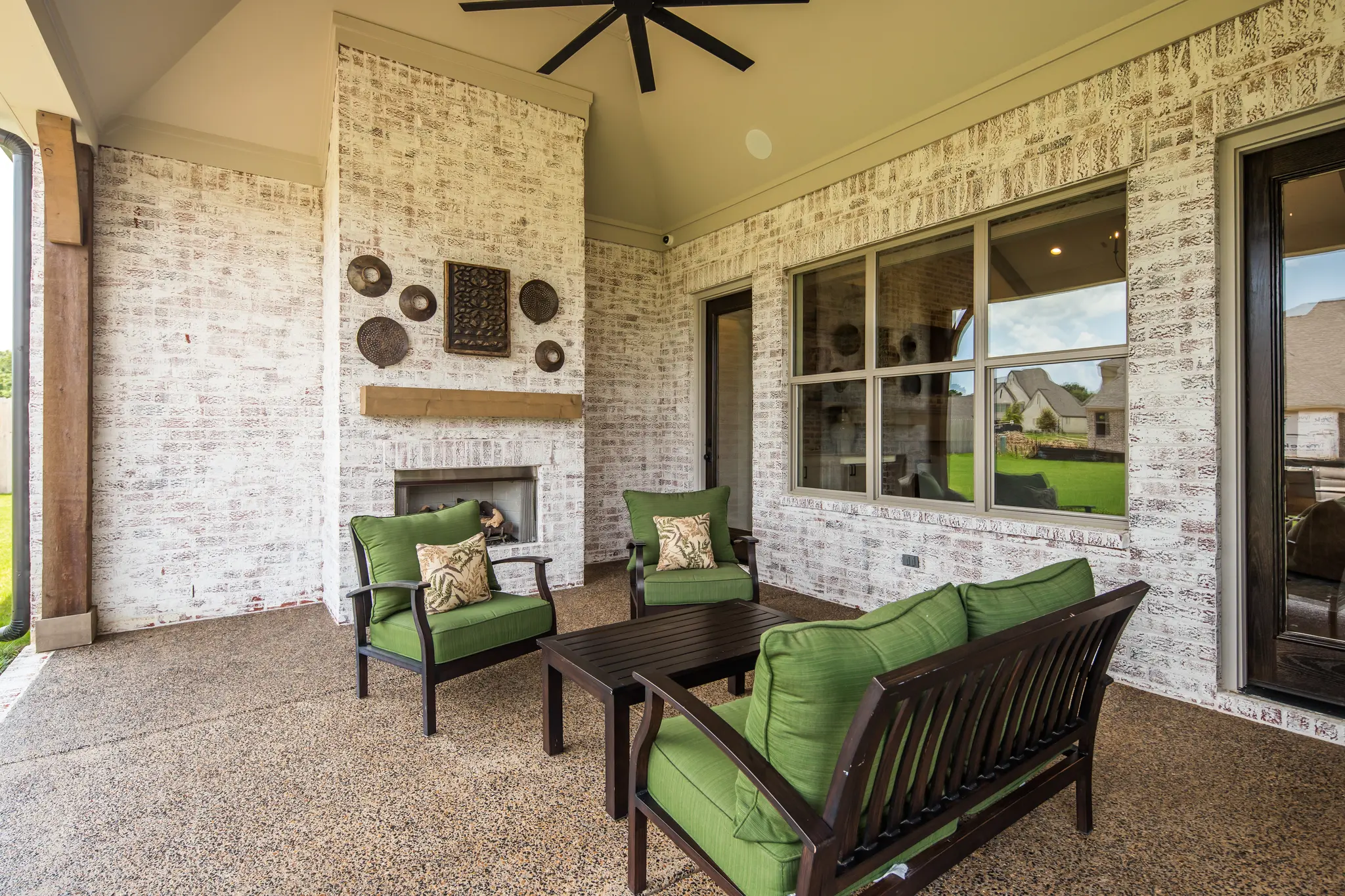 Consentino - Exterior Photo 2