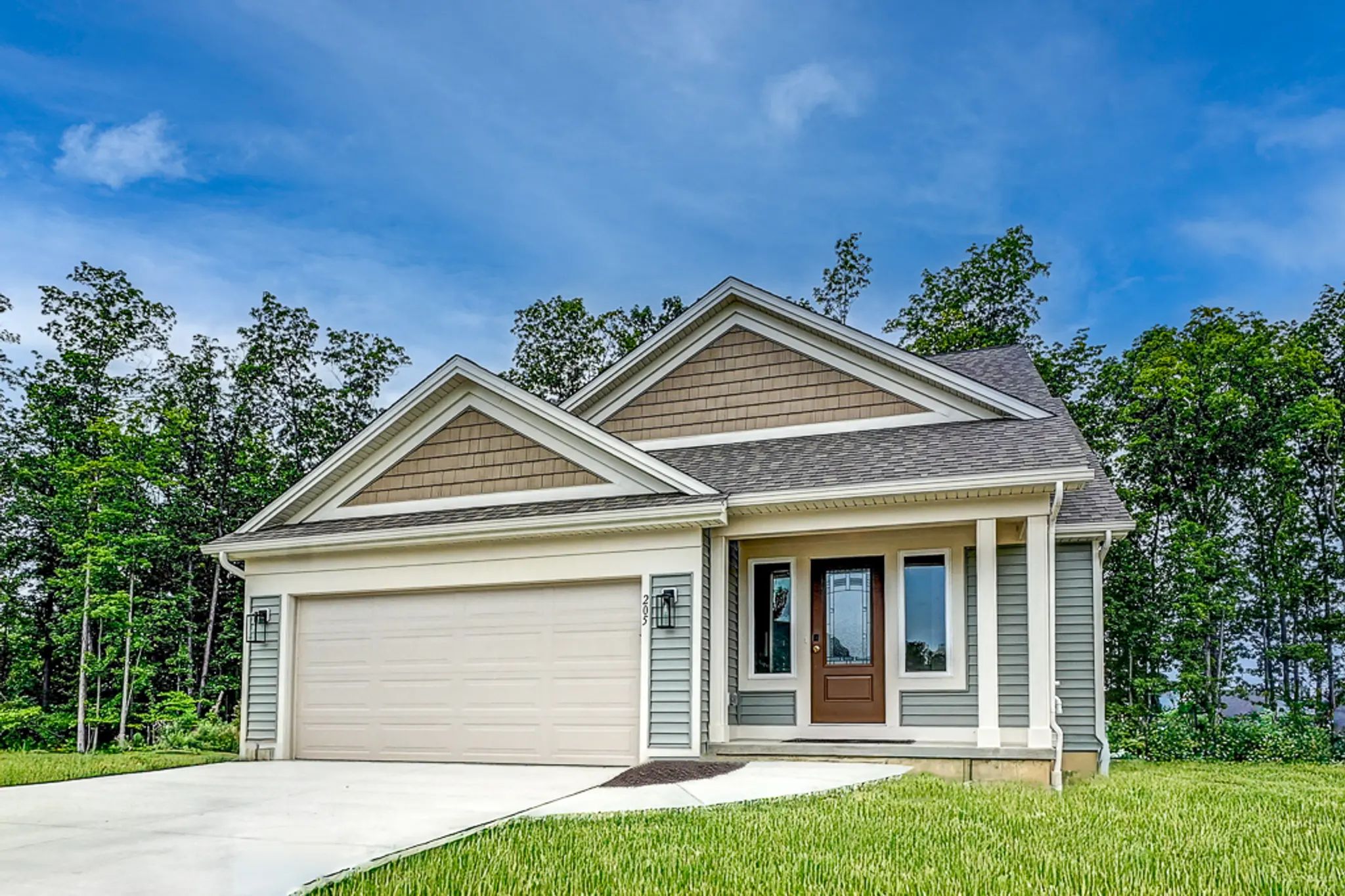 Thumbnail - 4543 Camp Rd L205