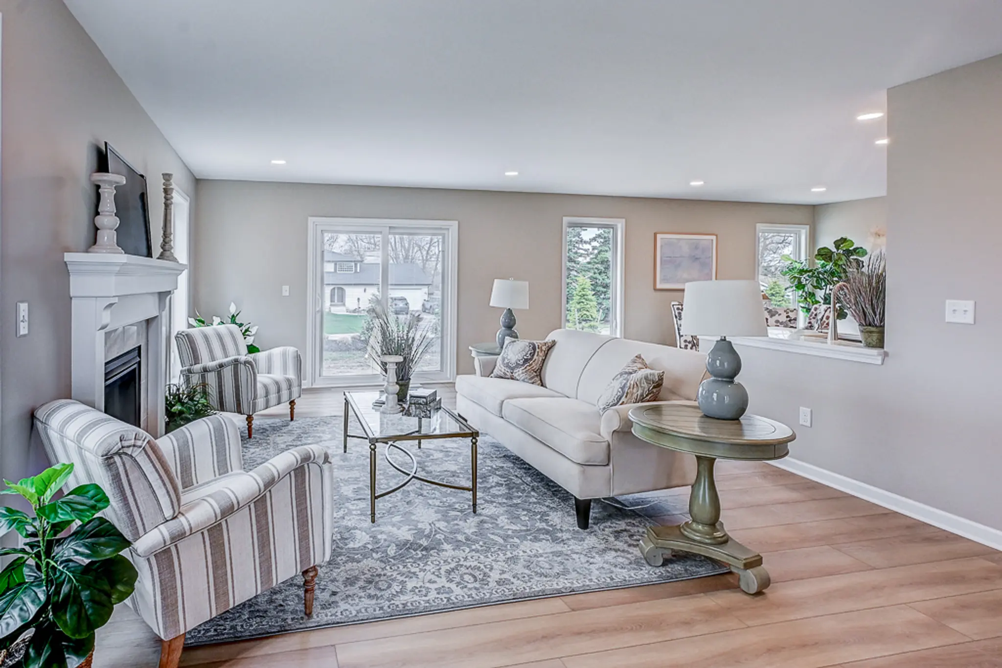 Thumbnail - 140 Cloverleaf Court #1