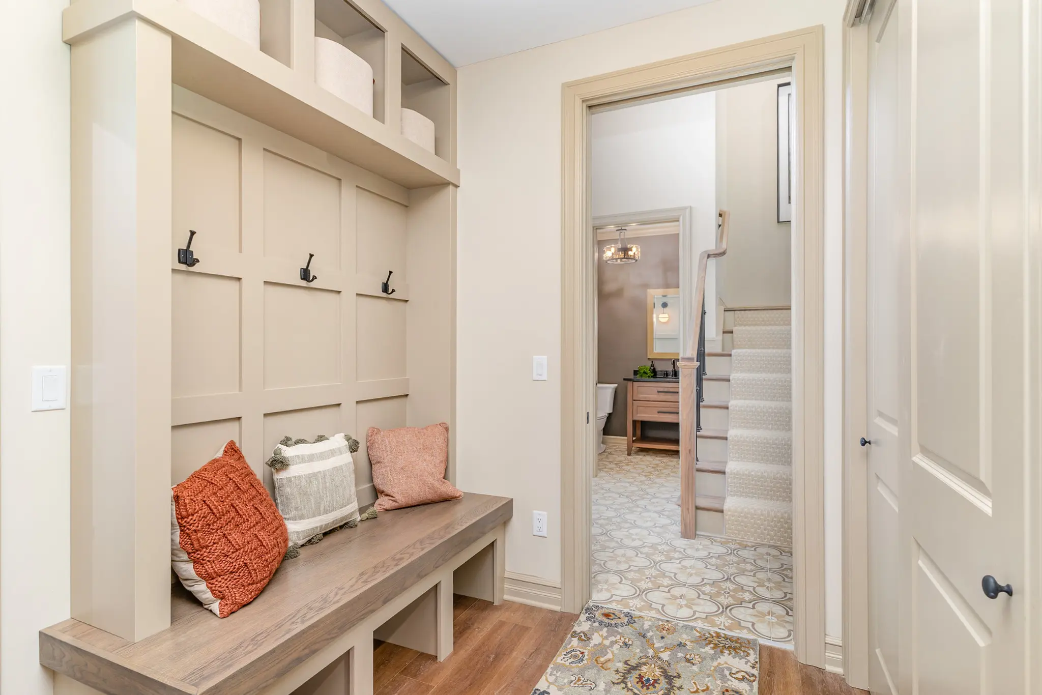 Elite X - Interior Photo 25