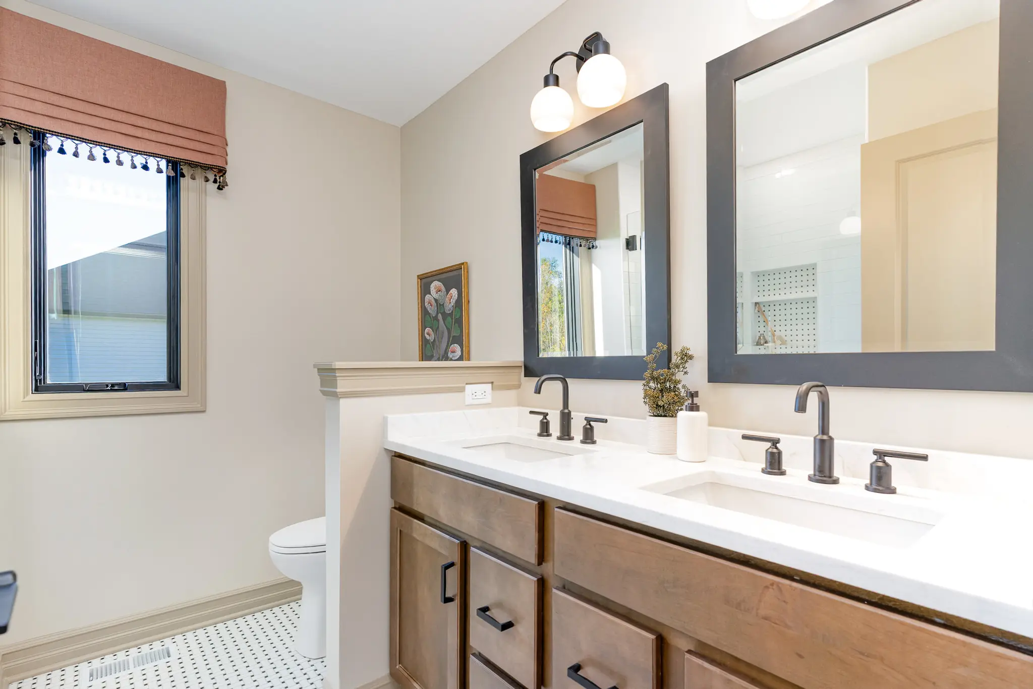 Elite X - Interior Photo 23