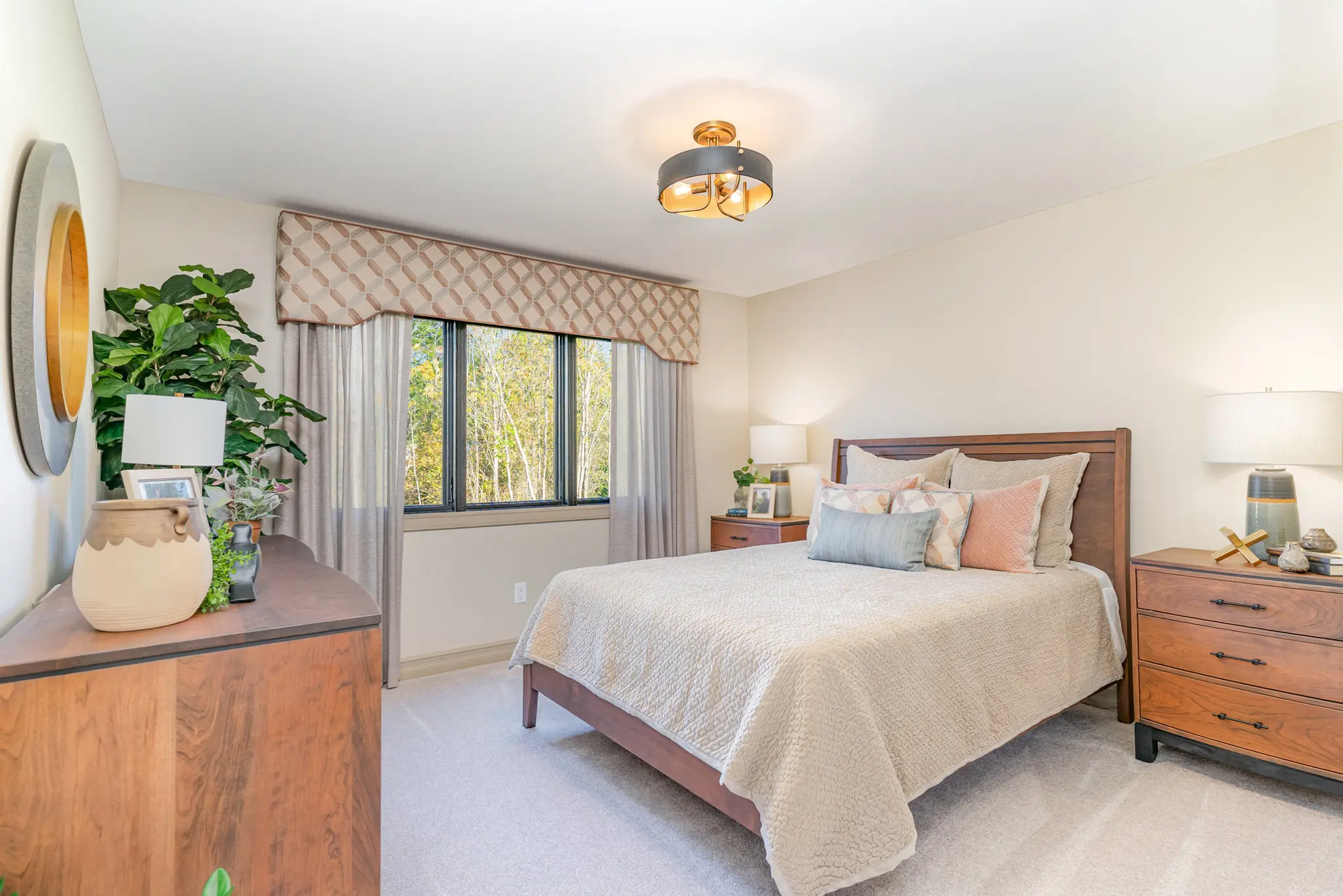 Elite X - Interior Photo 22