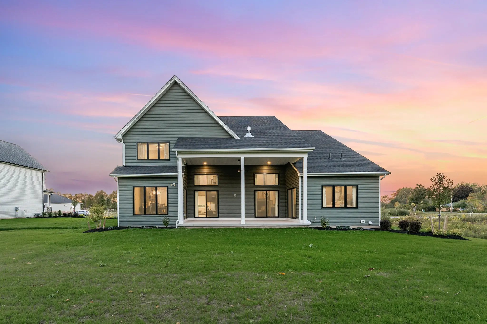 Elite X - Interior Photo 29