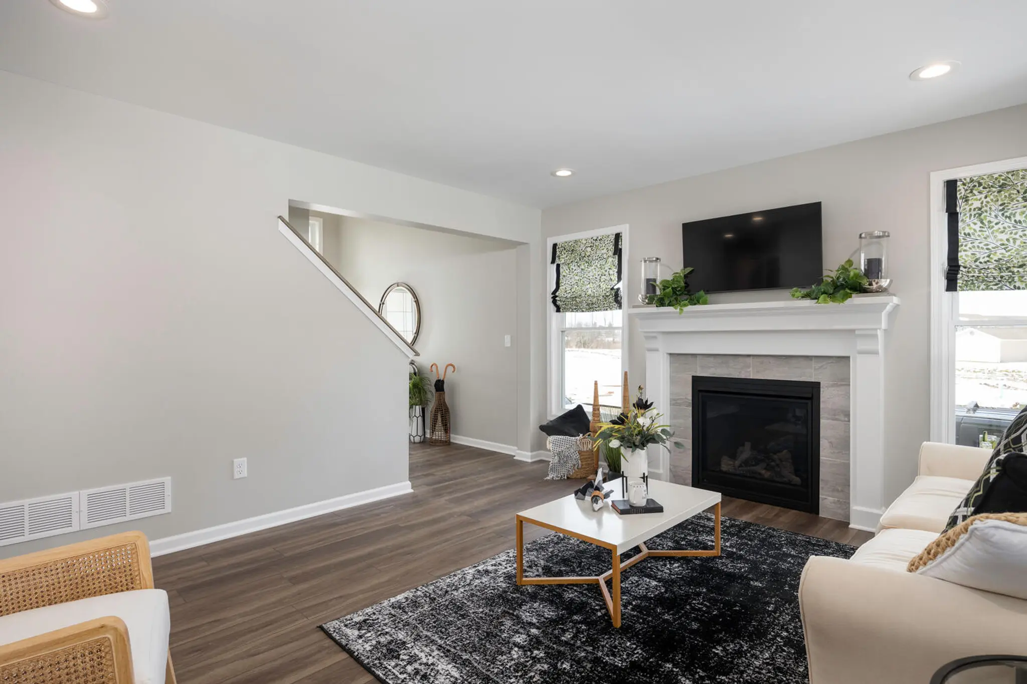 Winston - Interior Photo 4