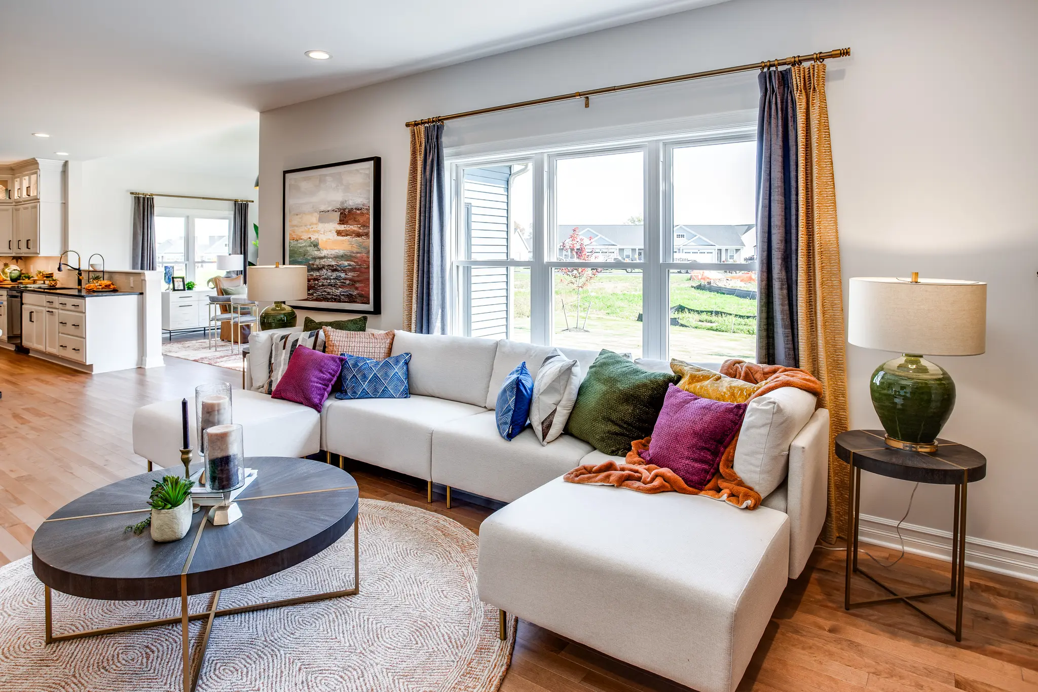 Advantage X - Interior Photo 12