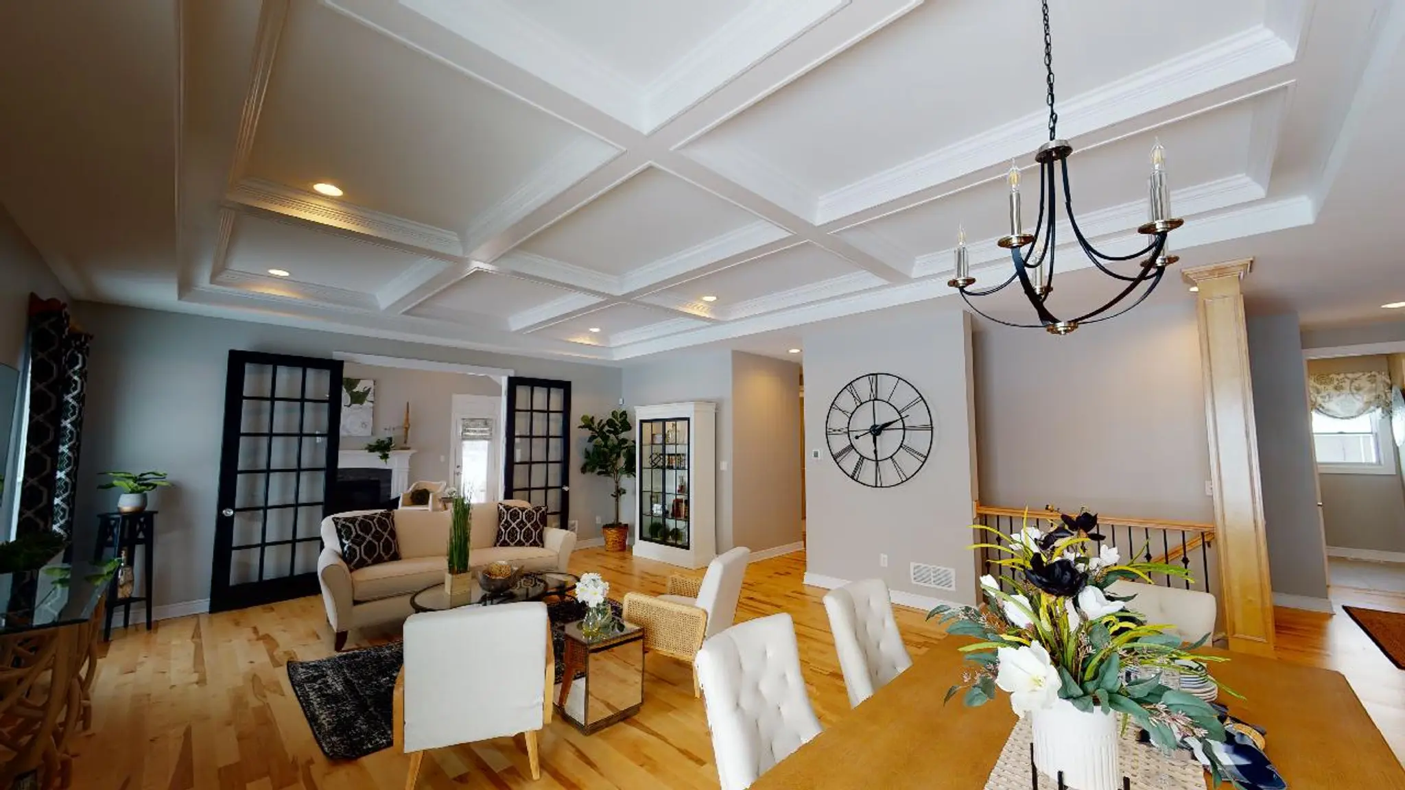 Patio B - Interior Photo 12