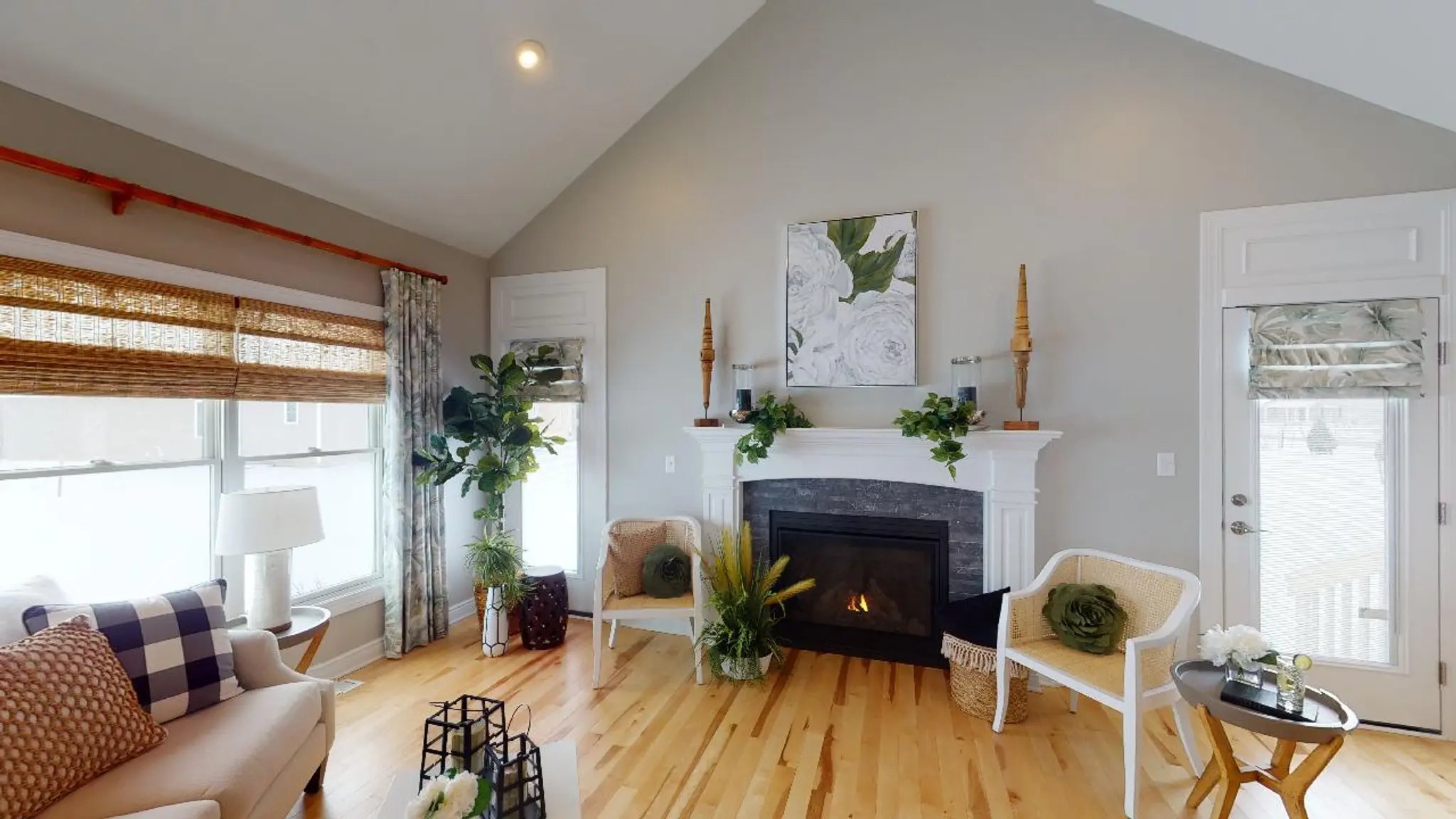 Patio B - Interior Photo 14