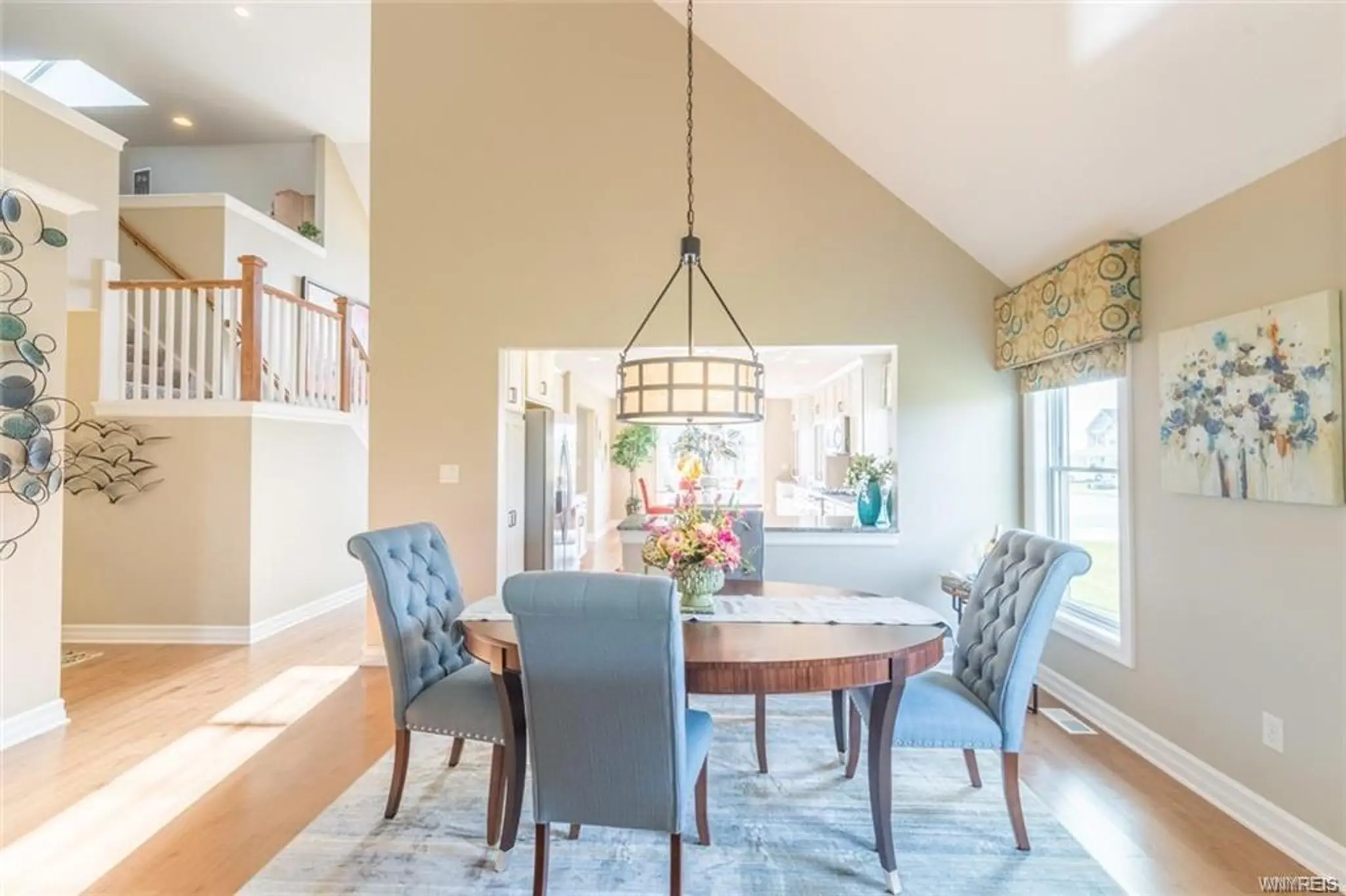 Avalon - Interior Photo 7