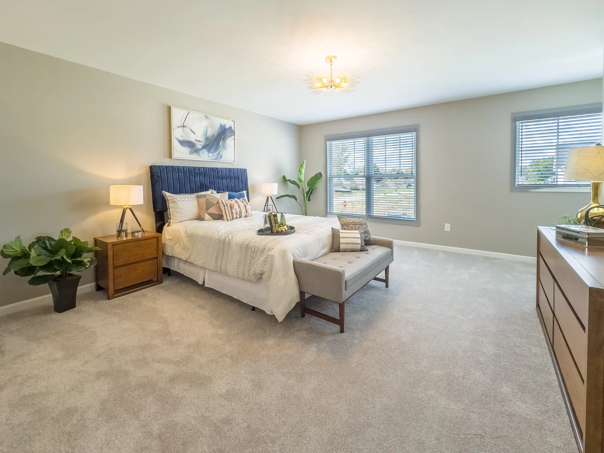 Heritage IX - Interior Photo 11